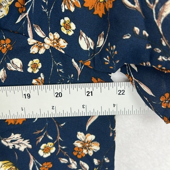 Roz & Ali Women’s Blouse Top Size L Blue/White/Rust Polyester Flutter Sleeves - Picture 9 of 10